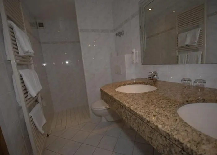 Auf Dem Kamp 3* 하겐